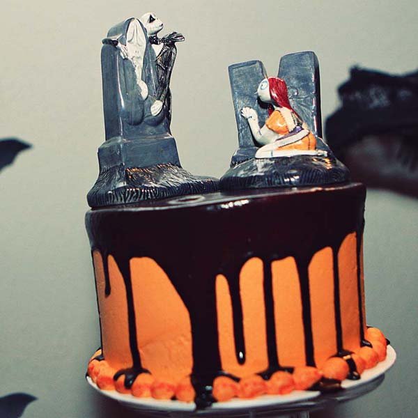 halloween wedding cake