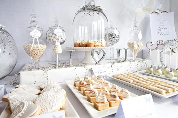 i love you dessert table 